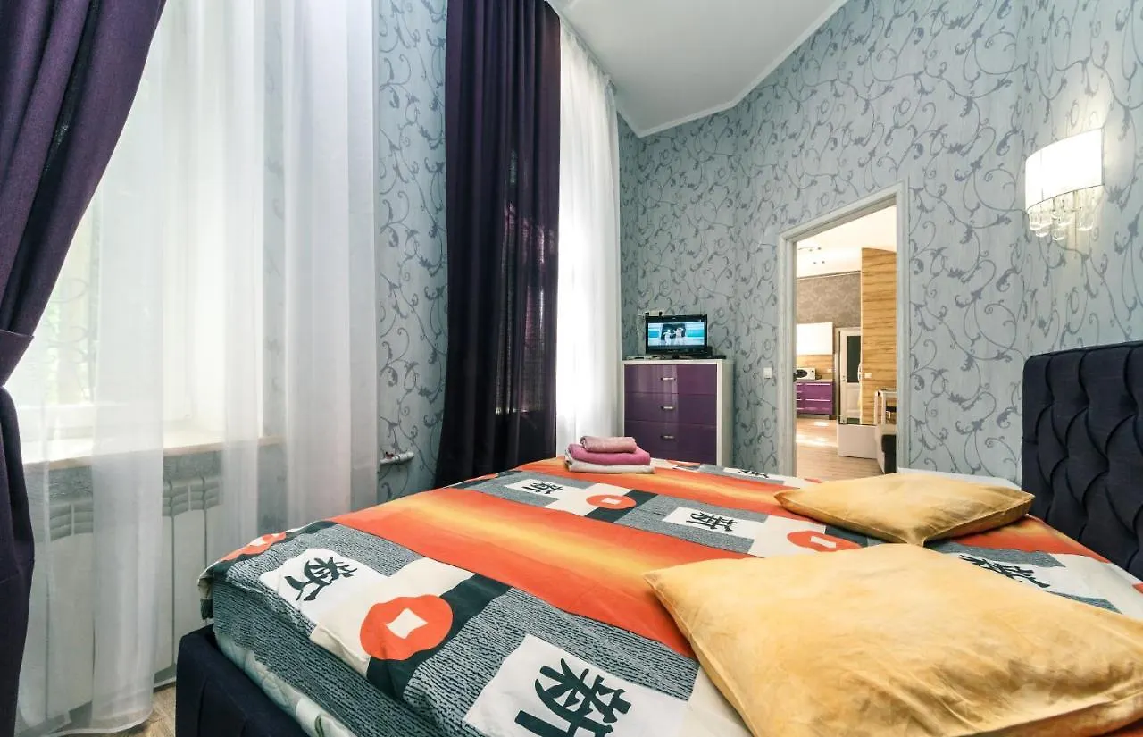 One Bedroom. 6 Zankovetskoi St. Near A Khreschatyk Kyiv Ukraine